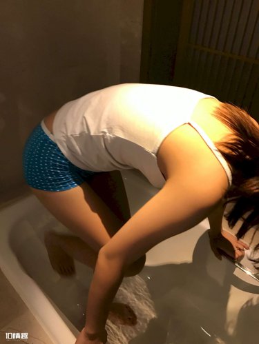 一个人看的WWW片免费高清中文